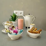 Cozy 2-room On Zhvanetsky Boulevard Apartman *