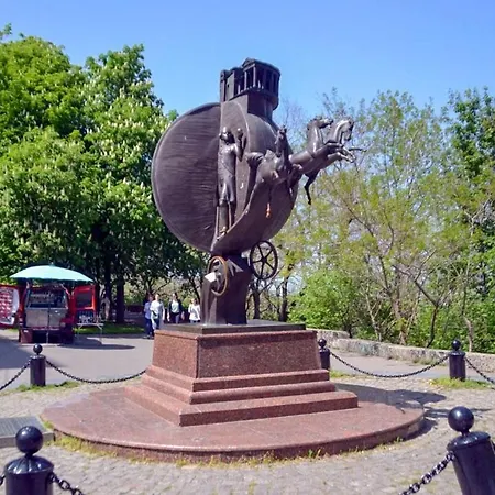 Cozy 2-room On Zhvanetsky Boulevard * Odessa