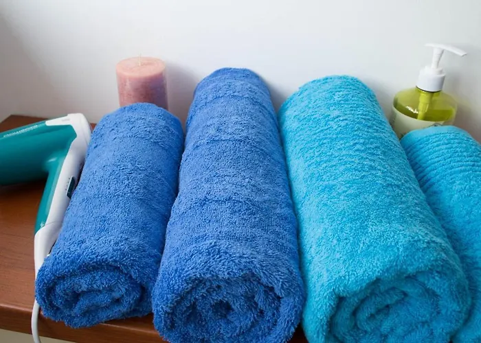 Cozy 2-room On Zhvanetsky Boulevard Apartment